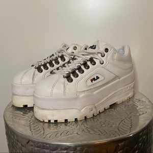❗️sold❗️Fila Trailblazer Platform sneaker *rare*